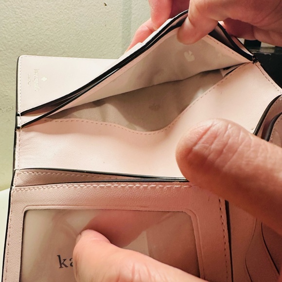 Kate Spade Wallet (Baby Pink) - Picture 4 of 8